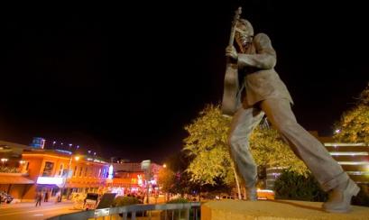 elvis statue on beale street |Marvin Garcia